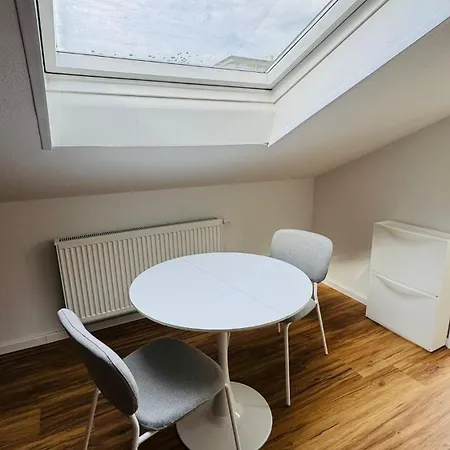 Apartman Charming Attic Retreat With Sloped Roof