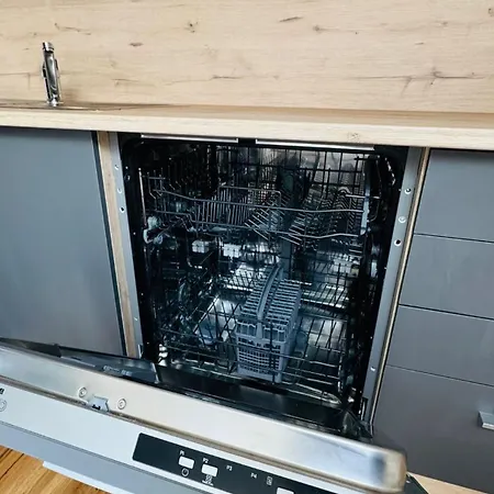 Apartman Charming Attic Retreat With Sloped Roof Böblingen