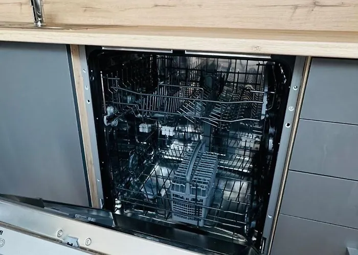 Apartamento Charming Attic Retreat With Sloped Roof Böblingen