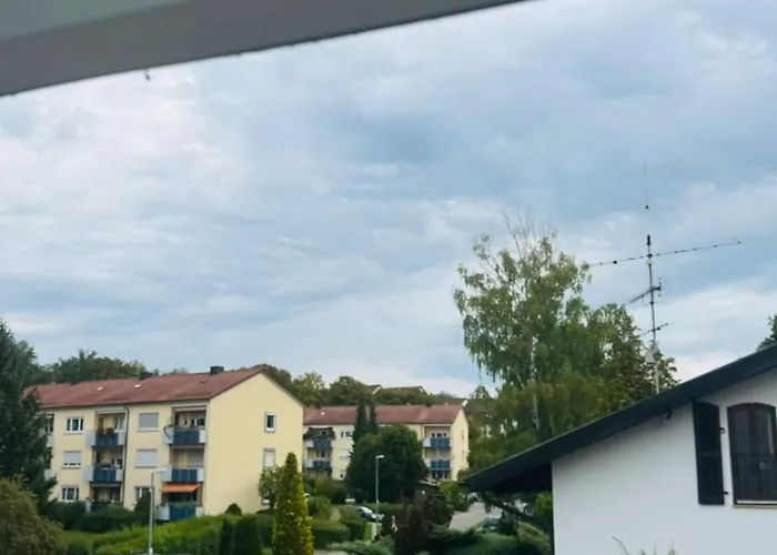 Apartamento Charming Attic Retreat With Sloped Roof *