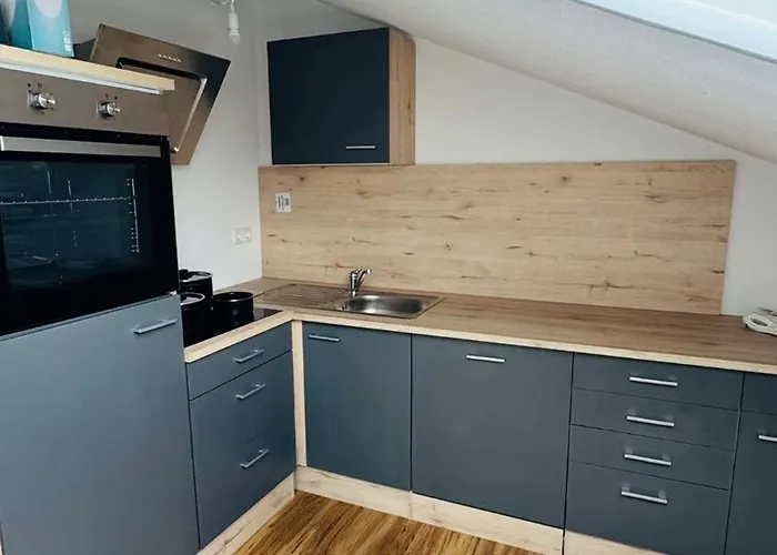 Charming Attic Retreat With Sloped Roof Apartamento